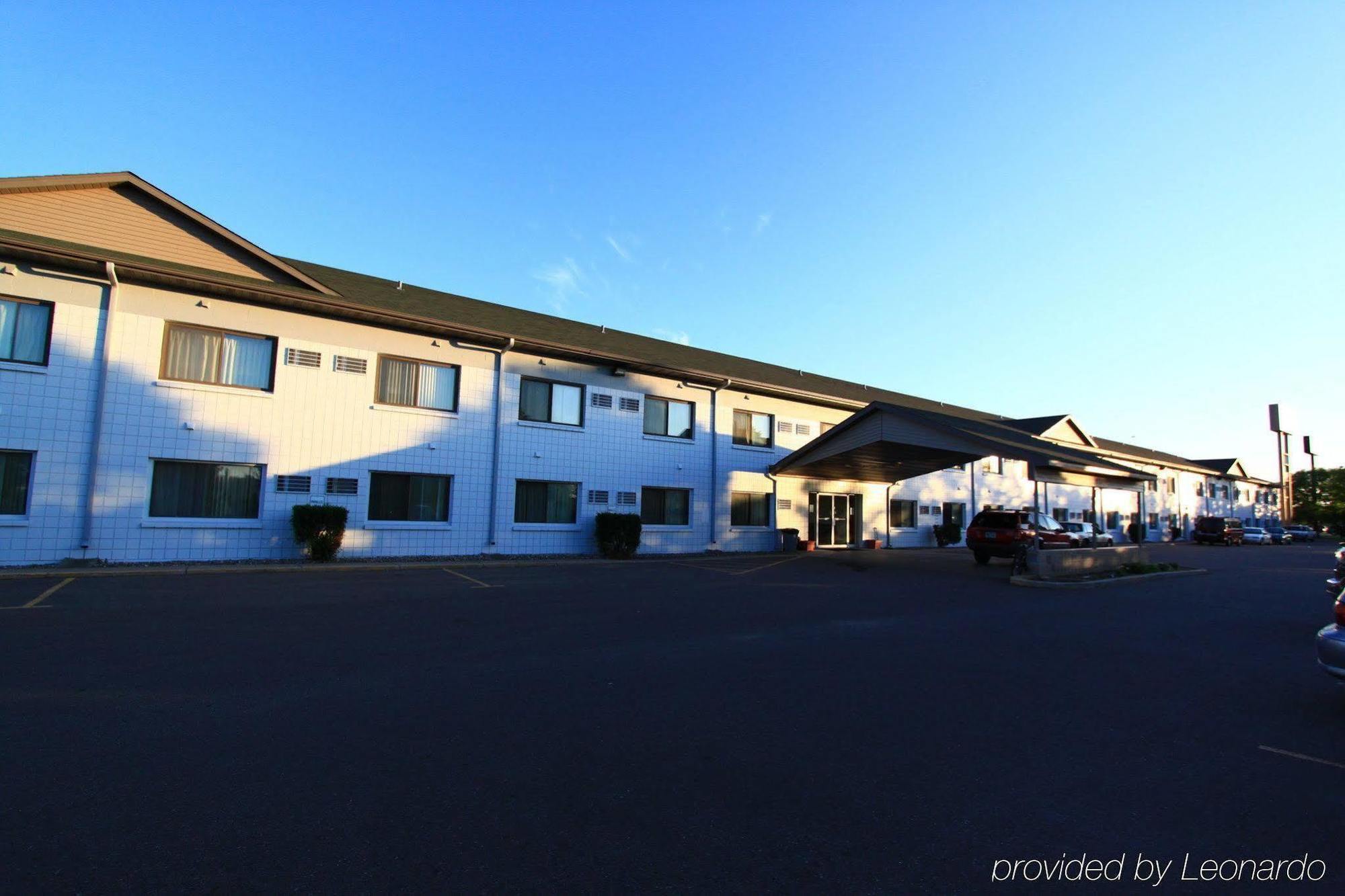 Grand Inn Fargo Buitenkant foto